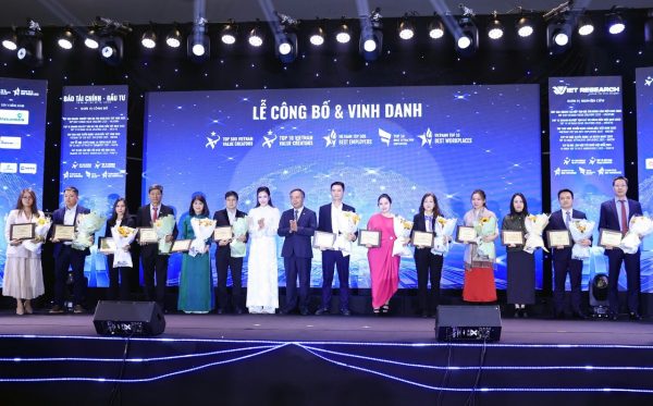 z7367544624350-baf3d039285f0b12f48a6057082f8b0a20251226151615