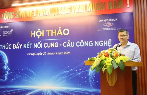 PGS.TS. Phan Tiến Dũng - Trưởng Ban Khoa học và Công nghệ, Viện Hàn lâm Khoa học và Công nghệ Việt Nam công bố Danh mục các công nghệ sẵn sàng chuyển giao trên Sàn giao dịch khoa học và công nghệ Việt Nam. Nguồn: vast.gov.vn